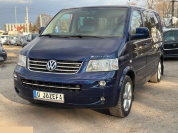 Volkswagen Multivan T6 2007 Volkswagen Multivan 2.5 diesel 174KM 2007r