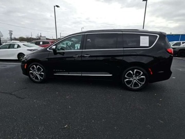 Chrysler Pacifica II 2024 Chrysler Pacifica Pinnacle 2024 3.6 Benzyna 287KM, zdjęcie 2