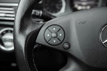 Mercedes Klasa E W212 Kombi 200 CGI BlueEFFICIENCY 184KM 2010 Mercedes-Benz Klasa E 1.8 Benzyna 184KM, zdjęcie 18