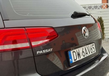Volkswagen Passat B8 Variant 2.0 TDI BlueMotion SCR 150KM 2018 Volkswagen Passat Volkswagen Passat 2.0 TDI BMT Comfortline 2.0 Diesel, zdjęcie 25