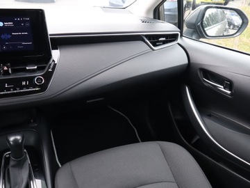 Toyota Corolla XII Sedan 1.8 Hybrid 122KM 2022 Toyota Corolla 1.8 Hybrid, Salon Polska, zdjęcie 7