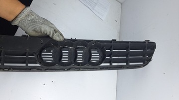 РЕШЕТКА РЕШЕТКА AUDI A3 8L 8L0807683