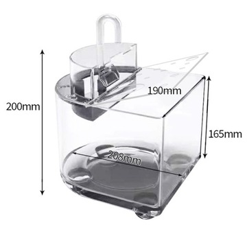 Настольный аквариум с прозрачной водой и крышкой