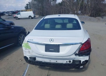 Mercedes Klasa C W206 Limuzyna 2.0 300 258KM 2021 Mercedes-Benz Klasa C 2021r., C 300 Sedan, 2L, od ubezpieczalni 2.0 Benzyna, zdjęcie 5