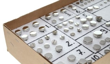 Винты корпуса из полированной нержавеющей стали CZ 350 472