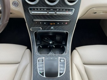 Mercedes GLC C253 Coupe Facelifting 2.0 200d 163KM 2020 Mercedes GLC 200 d Coupe Skóry CarPlay Hak FV23%, zdjęcie 30
