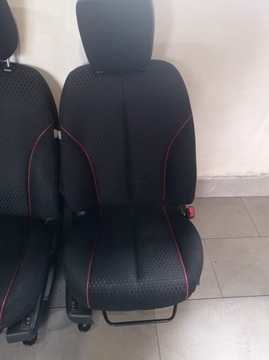 СИДЕНЬЕ ПЕРЕДНЕЕ ПРАВОЕ ЛЕВОЕ MAZDA 2