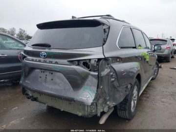 Toyota Sienna III 2022 Toyota Sienna Le, 2022r., 4x4, 2.5L 2.5 Benzyna 189KM, zdjęcie 2