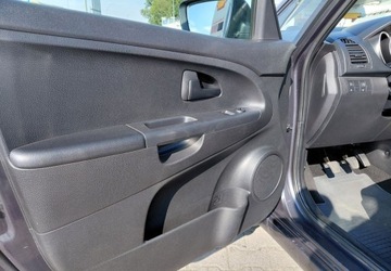 Kia Venga Mikrovan 1.4 DOHC CVVT 90KM 2012 Kia Venga M 1.4G MT Salon Polska 1.4 Benzyna 90KM, zdjęcie 9