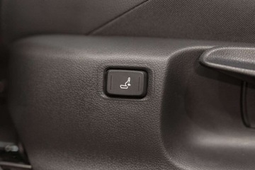 Toyota C-HR I Crossover Facelifting 1.8 Hybrid 122KM 2022 Toyota C-HR 1.8 Hybrid Style 1.8 Hybryda 122KM, zdjęcie 28