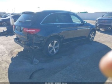 Mercedes GLC C253 2017 Mercedes-Benz GLC 2017 MERCEDES-BENZ GLC 300 2.0 Benzyna 241KM, zdjęcie 7