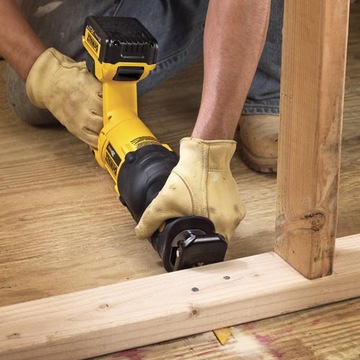 Сабельная пила DeWalt DCS380N Foxtail
