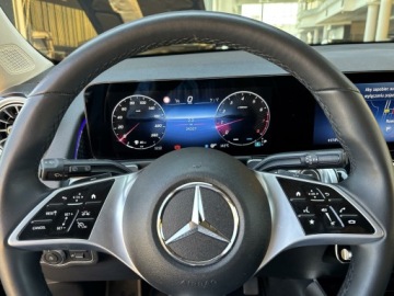 Mercedes GLB SUV 1.3 200 163KM 2023 Mercedes-Benz GLB 200 Poliftowy/ Podgrzewana kiero, zdjęcie 13