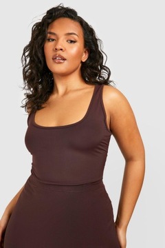 2G0A41 P24 BOOHOO PLUS КОРИЧНЕВОЕ БАЗОВОЕ ОБЛЕГАЮЩЕЕ БОДИ 5XL