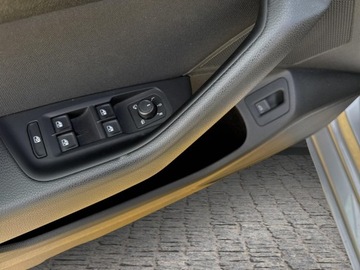 Volkswagen Passat B8 Limousine Facelifting 2.0 TDI SCR 150KM 2020 Volkswagen Passat B8 2.0 TDI EVO Essence 2.0 TDI 1, zdjęcie 19