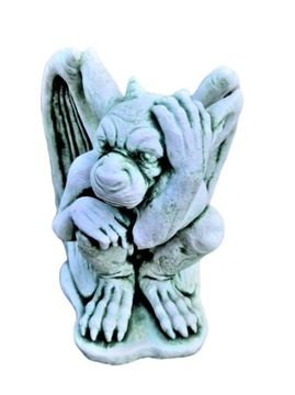 FIGURKA BETONOWA - GARGULEC Z RĘKĄ NA GŁOWIE mały