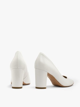 Czółenka skórzane damskie białe RYŁKO wizytowe buty na średnim obcasie 38