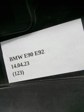 DRŽÁK KLIKY PRAVÝ PŘEDNÍ KLIKA BMW 5 E60 E61