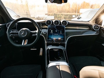 Mercedes GLC C254/X254 Coupe 2.0 200 204KM 2026 GLC Coupe 200 4-Matic AMG Line 2.0 (204KM) 2026, zdjęcie 6