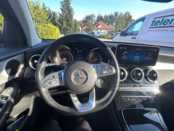 Mercedes GLC C253 2020 Mercedes-Benz GLC 300 de 4Matic diesel elektric 2.0 Hybryda Plug-in 194KM, zdjęcie 22