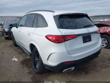 Mercedes GLC C254/X254 2024 Mercedes-Benz GLC 300 4matic Suv, 2024r., 4x4, 2.0L 2.0 Hybryda 255KM, zdjęcie 2