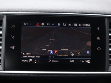Peugeot 308 II SW Facelifting 1.2 PureTech 130KM 2019 Peugeot 308 1.2 PureTech, Automat, Navi, Klima, zdjęcie 12