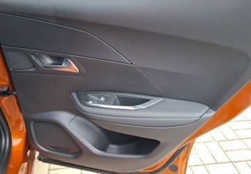 Peugeot 2008 II SUV 1.2 PureTech 130KM 2022 Peugeot 2008 1.2 PureTech Allure SS EAT8 1.2 Benzyna 130KM, zdjęcie 20