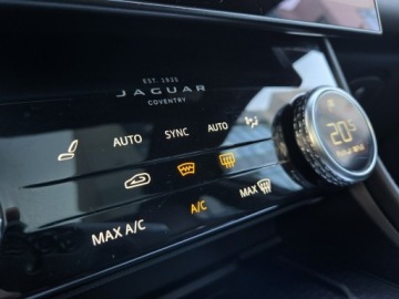 Jaguar F-Pace SVR Facelifting 5.0P V8 550KM 2022 Jaguar F-PACE SVR 5.0 V8 Supercharged 550 KM. FV23, zdjęcie 27