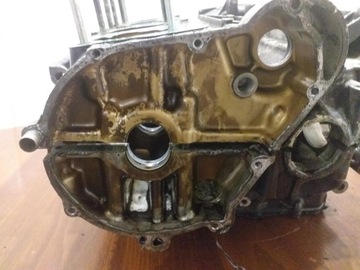 КОМПЛЕКТ БЛОКА ДВИГАТЕЛЯ КАРТЕРОВ SUZUKI GS 650