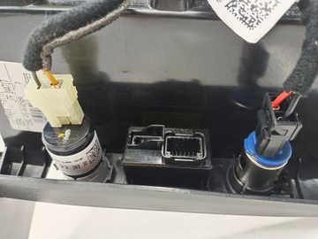 84681-J7000 ЗАРЯДНОЕ УСТРОЙСТВО USB KIA CEED III EUR