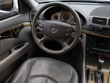 Mercedes Klasa E W211 Kombi S211 3.0 V6 (320 CDI) 224KM 2007 Mercedes E E 320 CDI , 221 KM, Automat, Klima, zdjęcie 6