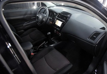 Mitsubishi ASX I SUV Facelifting 2016 1.6 117KM 2019 Mitsubishi ASX 1.6 benzyna _ kamera cofania _ 1.6 Benzyna 117KM, zdjęcie 5