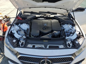 Mercedes Klasa E W214 2024 Mercedes-Benz Klasa E 350 4Matic 2024 2.0l 2.0 Benzyna 255KM, zdjęcie 6