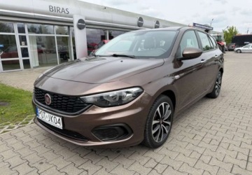 Fiat Tipo II Station Wagon 1.4 T-Jet 120KM 2019 Fiat Tipo Fiat Tipo 1.4 T-Jet 16v Pop 1.4 Benzyna 120KM