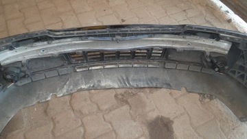 Передний бампер Audi A4 B5 Kombi Lift LZ5L, окрашенный распылением