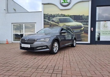 Skoda Superb III Kombi Facelifting 2.0 TDI SCR 200KM 2022 Skoda Superb Ambition 2.0 TDI 200 KM DSG Virtual Cockpit El. klapa Podg