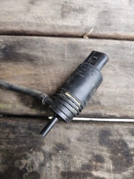 BMW OE 8377612 PUMPIČKA OSTŘIKOVAČŮ