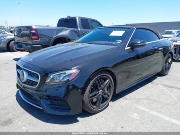 Mercedes Klasa E W213 2018 Mercedes-Benz Klasa E 2018 MERCEDES-BENZ E 400 3.0 Benzyna 329KM, zdjęcie 2