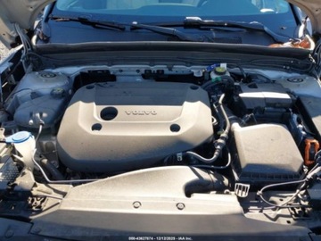 Volvo XC40 2023 Volvo XC 40 B5 Ultimate Bright Theme 2023 2.0 Benzyna 247KM, zdjęcie 8