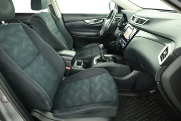 Nissan X-Trail III Terenowy 1.6 DIG-T 163KM 2015 Nissan X-Trail 1.6 DIG-T, Salon Polska, zdjęcie 6