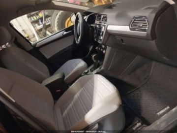 Volkswagen Tiguan III 2024 Volkswagen Tiguan 2024r., 2.0L 2.0 Benzyna 184KM, zdjęcie 8
