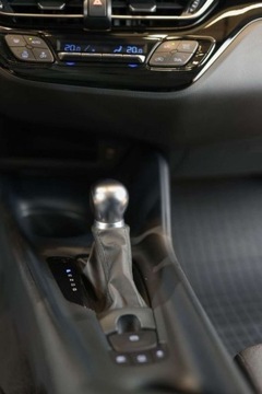 Toyota C-HR I Crossover Facelifting 1.8 Hybrid 122KM 2022 Toyota C-HR 1.8 Hybrid Comfort 1.8 Hybryda 122KM, zdjęcie 30