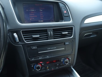 Audi Q5 I SUV 2.0 TDI 170KM 2010 Audi Q5 2.0 TDI, 167 KM, 4X4, Automat, Skóra, zdjęcie 11