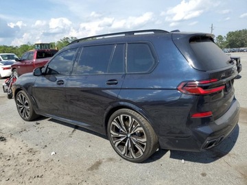 BMW X7 2024 BMW X7 M60i 2024 4.4l 4.4 Benzyna 523KM, zdjęcie 1