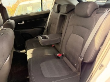 Kia Sportage III SUV Facelifting 1.7 CRDi 115KM 2015 Kia Sportage Biala perla Swietny stan Grzana kierownica 1.7 Diesel, zdjęcie 23