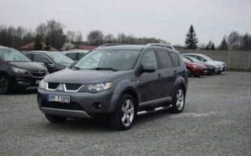 Mitsubishi Outlander II 2.0 DID DOHC 140KM 2007 Mitsubishi Outlander 2.0D 7-Osobowy 4x4 Klima Hak Skora Bez Korozji Sprowa