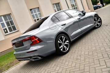 Volvo S60 III 2022 R-DESIGN__ 5 SZTUK W OFERCIE, zdjęcie 3