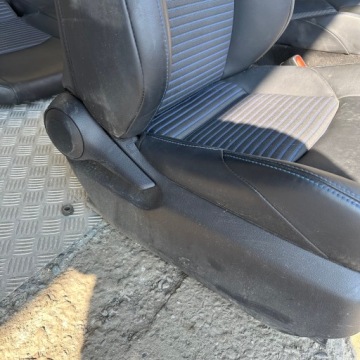 КОЖАНЫЕ СИДЕНИЯ TOYOTA RAV4 V 2019