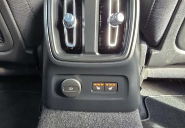 Volvo XC40 Crossover Plug-In Facelifting 1.5 T4 211KM 2022 Volvo XC 40 Volvo XC 40 T4 Recharge DKG Essential 1.5 Hybryda Plug-in 211KM, zdjęcie 22