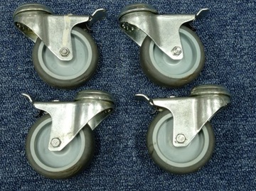 Zestaw czterech kółek 74/25mm hamulce
